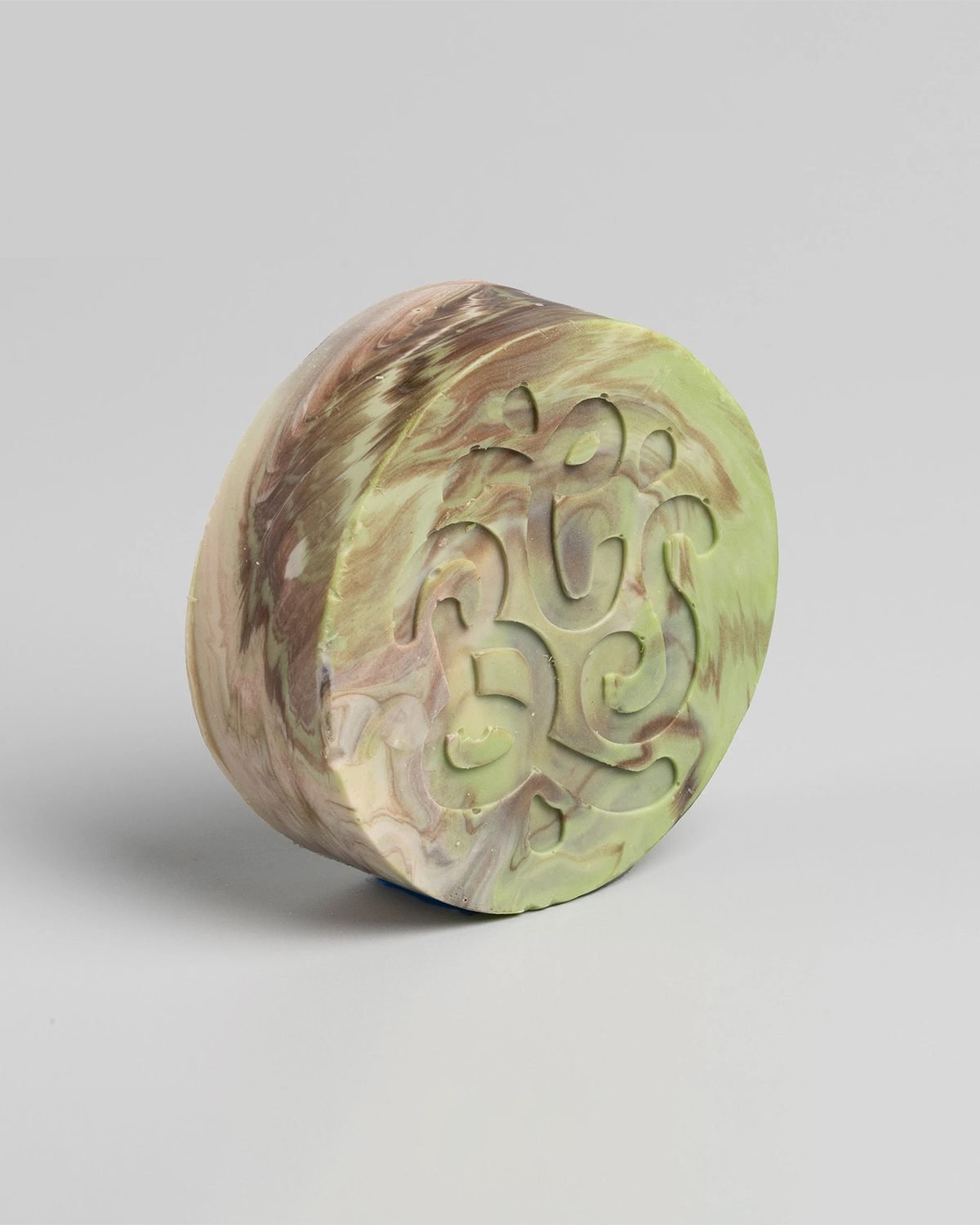 Tobacco bay leaf shave soap